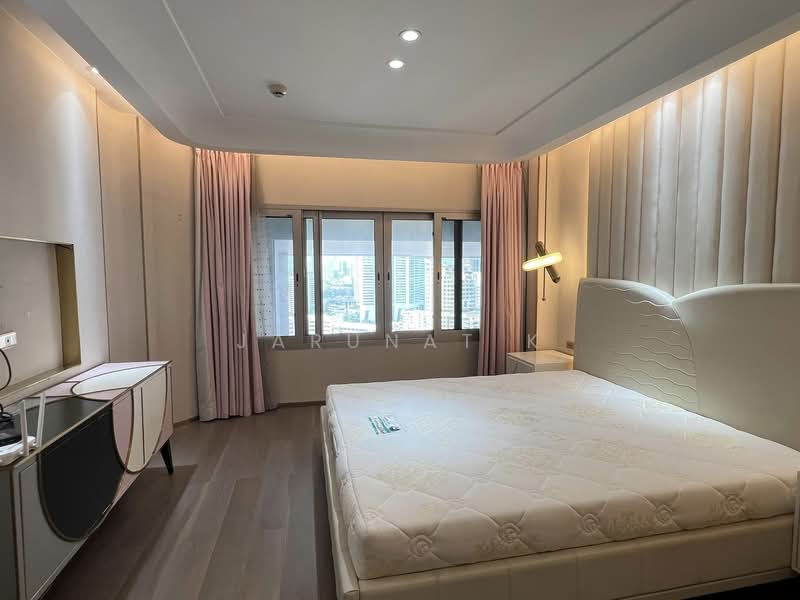 Le Raffine Sukhumvit 24, Bangkok, Soi Sukhumvit 24, Khong Tan, Khlong Toei, Bangkok, 3 Bedrooms, 371 sqm, Condo For Sale, by Jarunat K, 500139252 - DDproperty.com