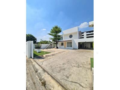ขาย - ขายบ้านเดี่ยวบางนาตราด พร้อมที่ดิน 110 ตร.ว. ใกล้เซ็นทรัลบางนา ใกล้รถไฟฟ้า, กรุงเทพ