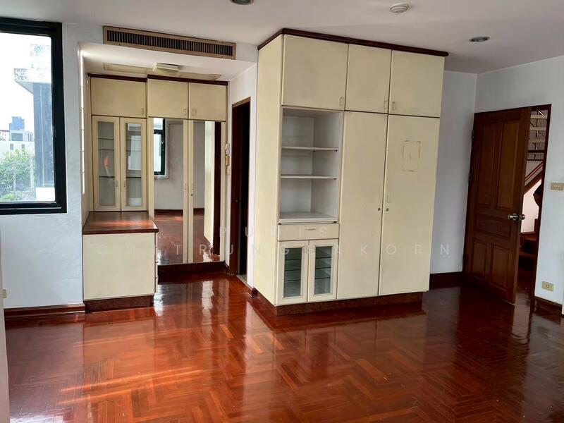 ทาวน์โฮม 4 ชั้นให้เช่า | ซอยร่วมฤดี, กรุงเทพ, ลุมพินี, ปทุมวัน, กรุงเทพ, 400 ตร.ม., ตึกแถว-อาคารพาณิชย์ ให้เช่า, โดย Pudis Chitrungsakorn, 500139322 - DDproperty.com