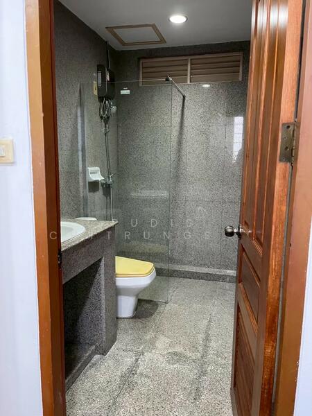 4-Storey Townhome for Rent | Ruamrudee Area, Bangkok, Lumphini, Pathum Wan, Bangkok, , 400 sqm, Shophouse For Rent, by Pudis Chitrungsakorn, 500139322 - DDproperty.com