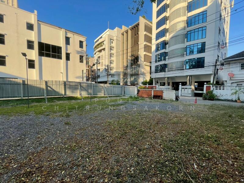 Land with 2-Storey Building for Rent | Ruamrudee Area, Bangkok, Lumphini, Pathum Wan, Bangkok, , 800 sqm, Shophouse For Rent, by Pudis Chitrungsakorn, 500139327 - DDproperty.com