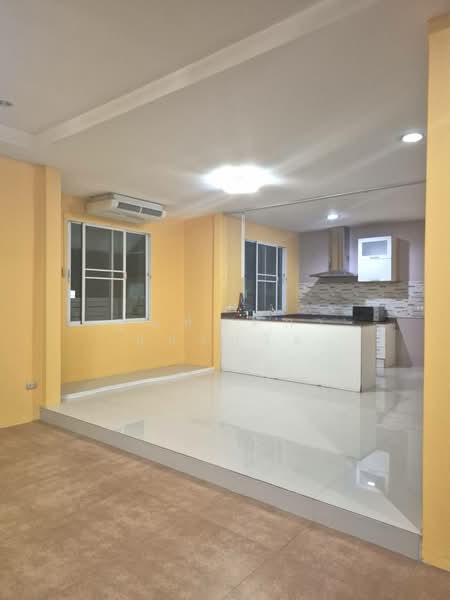 For Rent - ให้เช่าบ้านเดี่ยว ถ.ลาดพร้าว71, Bangkok