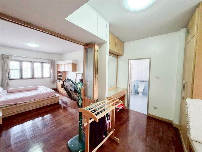 บ้านเดี่ยว 2 ชั้น 104 ตร.ว. หมู่บ้านโชคประชาวิลล่า ใกล้เมืองทองธานี, Nonthaburi, Bang Talat, Pak Kret, Nonthaburi, 4 Bedrooms, 420 sqm, Single Detached House For Sale, by คุณ ชนะพันธุ์ แก้วศรีพจน์ (ต่อ), 500139400 - DDproperty.com