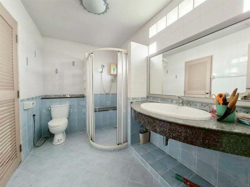 บ้านเดี่ยว 2 ชั้น 104 ตร.ว. หมู่บ้านโชคประชาวิลล่า ใกล้เมืองทองธานี, Nonthaburi, Bang Talat, Pak Kret, Nonthaburi, 4 Bedrooms, 420 sqm, Single Detached House For Sale, by คุณ ชนะพันธุ์ แก้วศรีพจน์ (ต่อ), 500139400 - DDproperty.com