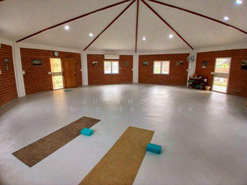 ขายบ้านสวน 2 ไร่เศษ ไม่ไกลกรุงเทพ ติดถนน อยู่ในชุมชน ปลอดภัย พร้อมเพื่อการอยู่อาศัย, Ratchaburi, Nong Kop, Ban Pong, Ratchaburi, 3 Bedrooms, 275 sqm, Single Detached House For Sale, by Jutanon Komoottanaruk, 500139431 - DDproperty.com