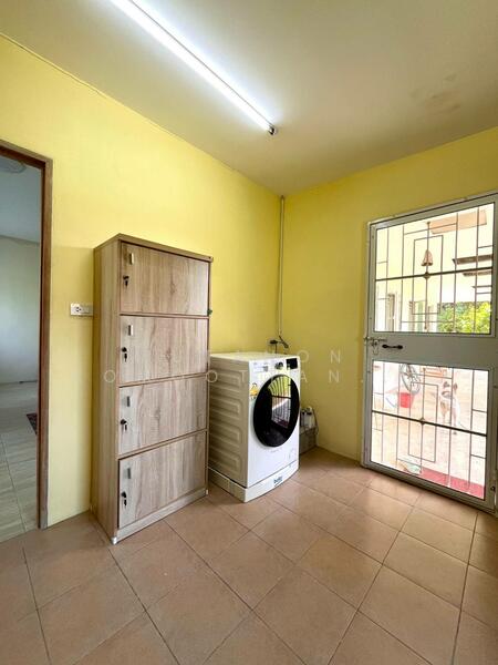 ขายบ้านสวน 2 ไร่เศษ ไม่ไกลกรุงเทพ ติดถนน อยู่ในชุมชน ปลอดภัย พร้อมเพื่อการอยู่อาศัย, Ratchaburi, Nong Kop, Ban Pong, Ratchaburi, 3 Bedrooms, 275 sqm, Single Detached House For Sale, by Jutanon Komoottanaruk, 500139431 - DDproperty.com