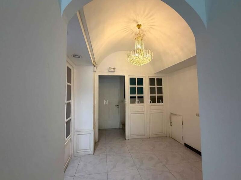 Commercial Building for Rent – Prime Location on main Sukhumvit 77 road (SPSSR55), Bangkok, สุขุมวิท 77, Prawet, Prawet, Bangkok, , 2,560 sqm, Shophouse For Rent, by Khun Poon, 500139473 - DDproperty.com