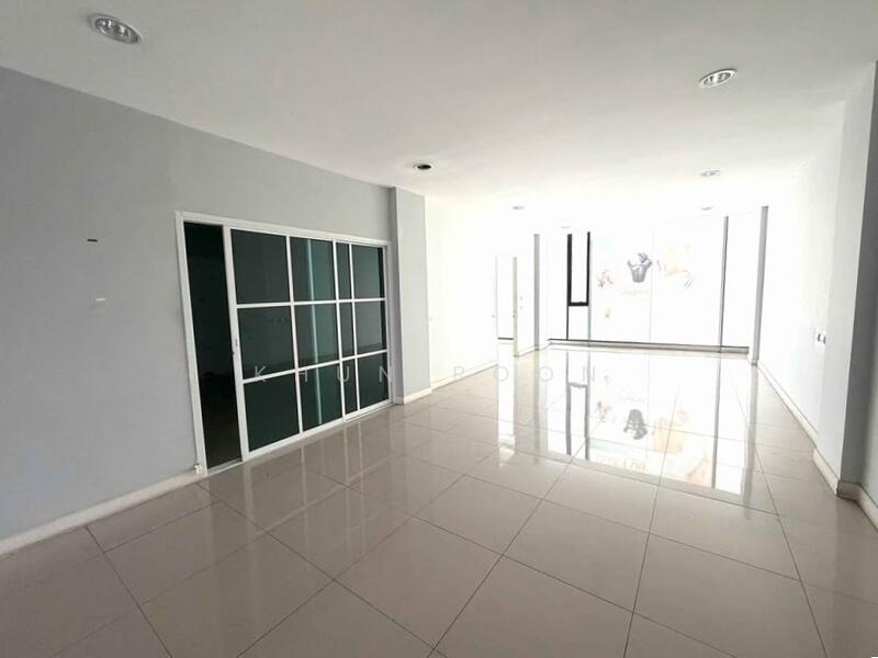 For Sale - Commercial Building for Sale or Rent – Prime Location on main Sukhumvit 77 road (SPSSR55), Bangkok