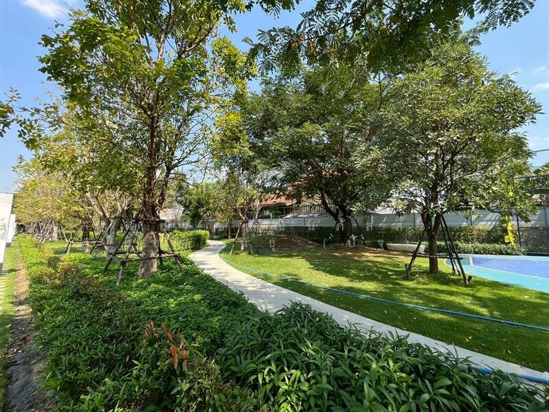 For Sale - CENTRO Thawiwatthana, Bangkok