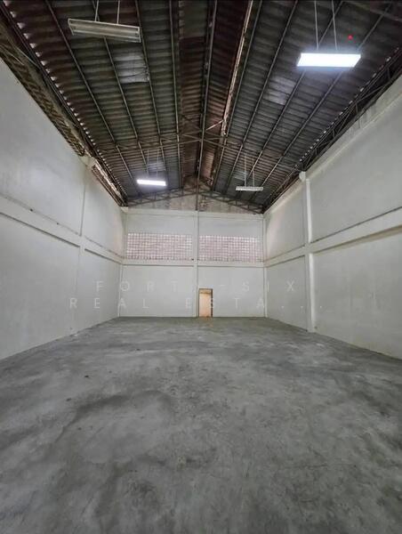 ให้เช่า โกดัง อยู่ในซอย เพชรเกษม 85, Samut Sakhon, เพชรเกษม 85, Om Noi, Krathum Baen, Samut Sakhon, , 400 sqm, Warehouse/Factory For Rent, by Forty-Six Real Estate Group, 500139898 - DDproperty.com
