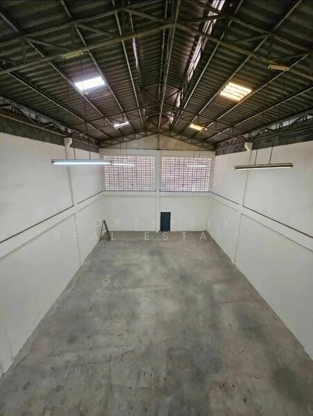 ให้เช่า โกดัง อยู่ในซอย เพชรเกษม 85, Samut Sakhon, เพชรเกษม 85, Om Noi, Krathum Baen, Samut Sakhon, , 400 sqm, Warehouse/Factory For Rent, by Forty-Six Real Estate Group, 500139898 - DDproperty.com