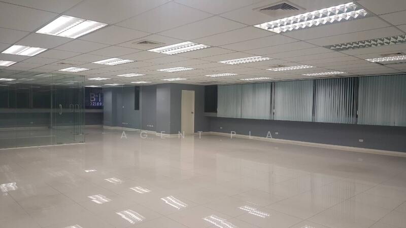 Office for Rent, 258 sq.m., Ratchada Road, near MRT Huai Khwang (SPSAD3801), Bangkok, Din Daeng, Din Daeng, Bangkok, , 258 sqm, Office Space For Rent, by Agent Pla, 500139987 - DDproperty.com