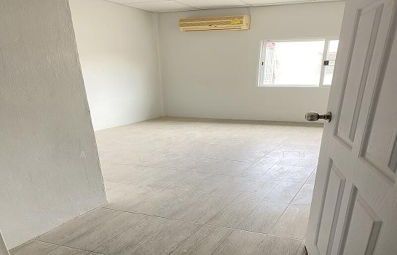 ขาย - ทาวน์เฮ้าส์ 2-ห้องนอน, กรุงเทพ