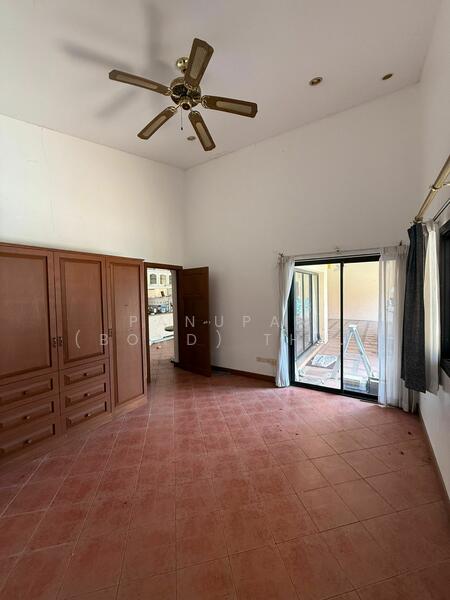 Natheekarn Park View, Chon Buri (Pattaya), Poong, Bang Lamung (Pattaya), Chon Buri (Pattaya), 5 Bedrooms, 400 sqm, Villa For Sale, by Panupan (Bond) Thongpan, 500140068 - DDproperty.com