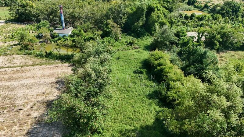 ขาย - ขายที่ดินเปล่า 4-2-50 ไร่ ทำเลศักยภาพ ติดคลองกระเฉท น้ำไหลตลอดปี ใกล้นิคมอุตสาหกรรม ต.มาบข่า ระยอง, ระยอง