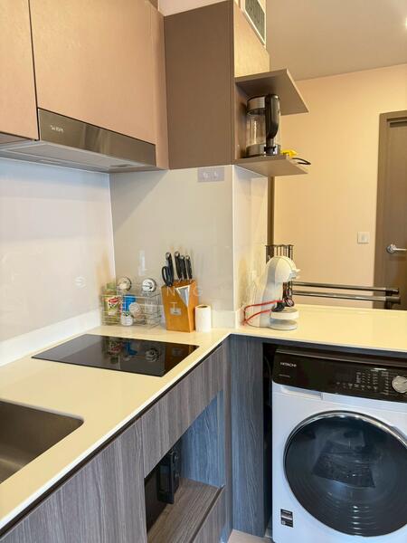 Life Phahon-Ladprao, Bangkok, 996 Phahonyothin Road, Jom Phon, Chatuchak, Bangkok, 1 Bedroom, 43 sqm, Condo For Rent, by Bangkok Agent Co.,Ltd., 500140576 - DDproperty.com