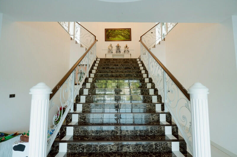 บ้านเดี่ยว คฤหาสน์หรู เนื้อที่ 3-3-8.4 ไร่ บางละมุง, ชลบุรี, สายกระทิงลาย-ปลวกเกตุ, โป่ง, บางละมุง, ชลบุรี, 800 ตร.ม., บ้านเดี่ยว ขาย, โดย คุณ พลอยวาลินน์ (วาลินน์), 500140770 - DDproperty.com