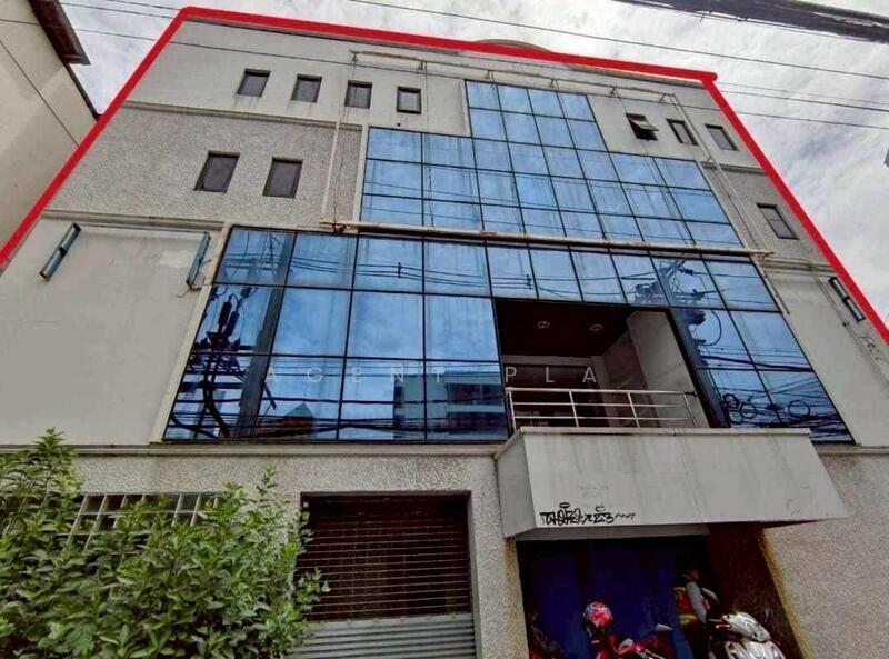 For Rent - Office space for rent on Rama IV Road, near MRT Hua Lamphong (SPSAD3802), Bangkok