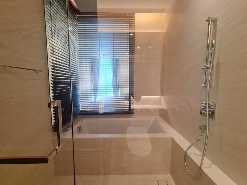 The Strand Thonglor, Bangkok, 36 Soi Sukhumvit 55, Khlong Tan Nua, Watthana, Bangkok, 2 Bedrooms, 90 sqm, Condo For Sale, by รัชกานต์ อัจฉริยะโพธา, 500141393 - DDproperty.com