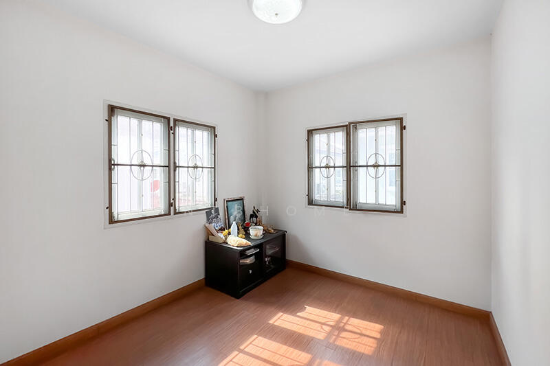 บุรีรมย์ วงแหวน-ปิ่นเกล้า, Nonthaburi, Plai Bang, Bang Kruai, Nonthaburi, 3 Bedrooms, 150 sqm, Semi-Detached House (Twin House) For Sale, by NTBHOME, 500141471 - DDproperty.com