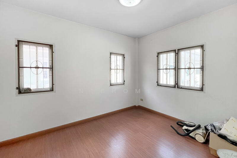 บุรีรมย์ วงแหวน-ปิ่นเกล้า, Nonthaburi, Plai Bang, Bang Kruai, Nonthaburi, 3 Bedrooms, 150 sqm, Semi-Detached House (Twin House) For Sale, by NTBHOME, 500141471 - DDproperty.com