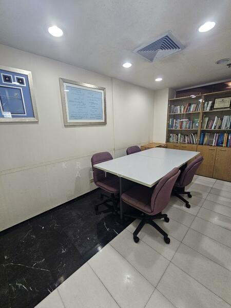 Vongvanij-B Building, Bangkok, พระราม9, Huai Khwang, Huai Khwang, Bangkok, , 313 sqm, Office Space For Rent, by Krittaya Attohi, 500141507 - DDproperty.com