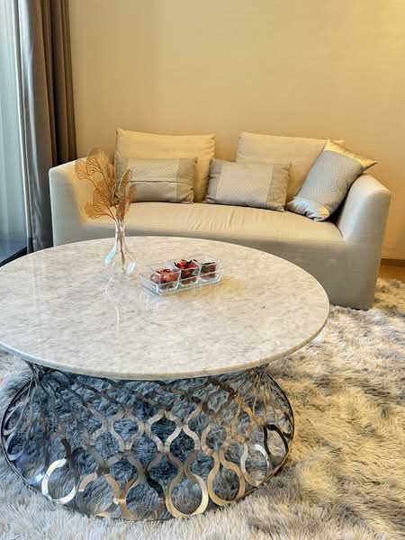 The Esse Asoke, Bangkok, 333 Soi Sukhumvit 21, Sukhumvit Road, Khlongtoei Nua, Watthana, Bangkok, 1 Bedroom, 45 sqm, Condo For Rent, by Ratchanee Wongpongtham, 500141600 - DDproperty.com