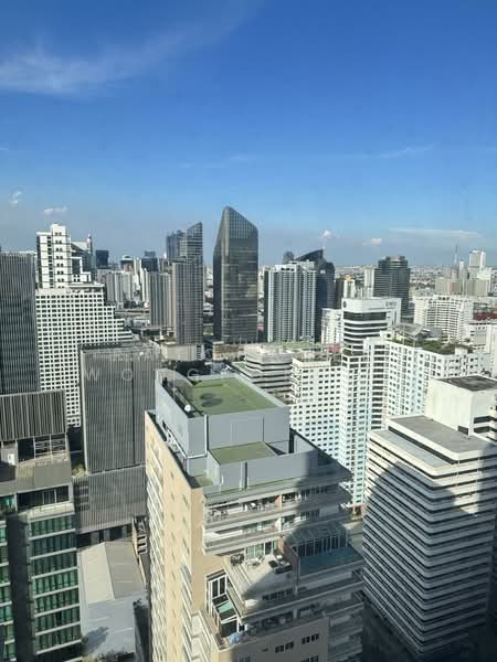 The Esse Asoke : ดิ เอส อโศก, กรุงเทพ, 333 ซอยสุขุมวิท 21 ถนนสุขุมวิท, คลองเตยเหนือ, วัฒนา, กรุงเทพ, 45 ตร.ม., คอนโด ให้เช่า, โดย Ratchanee Wongpongtham, 500141600 - DDproperty.com