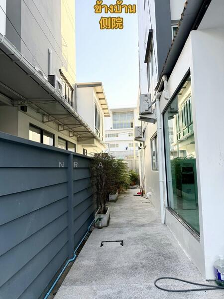 B-Square Rama 9 - Mengjai, Bangkok, Soi Sahakanpramoon, Wang Thonglang, Wang Thonglang, Bangkok, 4 Bedrooms, 500 sqm, Townhouse For Rent, by NR AGENT, 500141669 - DDproperty.com