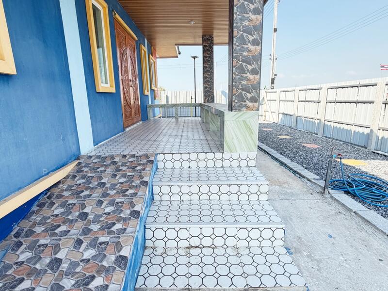 For Sale - ที่ดินพร้อมสิ่งปลูกสร้างลาดบัวหลวง พระนครศรีอยุธยา, Phra Nakhon Si Ayutthaya