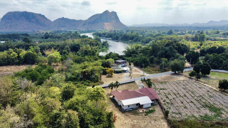 ขาย - บ้านติดเขา กาญจนบุรี ใกล้แม่น้ำแควน้อย 2 ไร่ 1 งาน, กาญจนบุรี