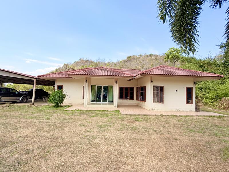 ขาย - บ้านติดเขา กาญจนบุรี ใกล้แม่น้ำแควน้อย 2 ไร่ 1 งาน, กาญจนบุรี