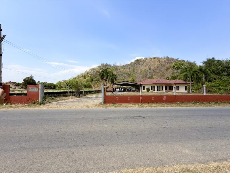 ขาย - บ้านติดเขา กาญจนบุรี ใกล้แม่น้ำแควน้อย 2 ไร่ 1 งาน, กาญจนบุรี