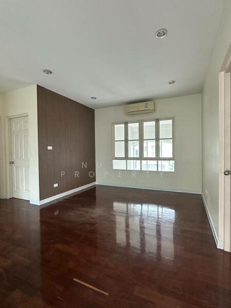 Baan Nantawan Srinakarin, Samut Prakan, Srinakarin Road, Bang Muang Mai, Muang Samut Prakarn, Samut Prakan, 3 Bedrooms, 250 sqm, Single Detached House For Rent, by Nutty Property, 500141924 - DDproperty.com