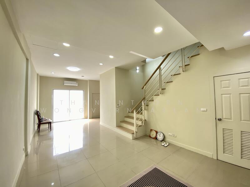 Premium Place Ekkamai-Ramindra : พรีเมี่ยม เพลส เอกมัย-รามอินทรา, กรุงเทพ, ถนนนวลจันทร์, คลองกุ่ม, บึงกุ่ม, กรุงเทพ, 179 ตร.ม., ทาวน์เฮ้าส์ ให้เช่า, โดย Thananthorn Wongvarnkaseam, 500141925 - DDproperty.com