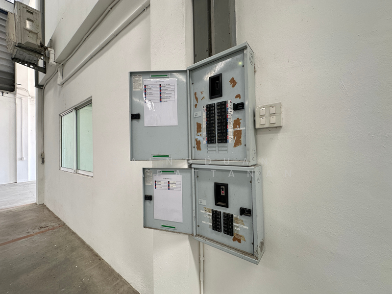 ให้เช่า - ให้เช่า-ขาย โกดัง 1,000 ตร.ม. ออฟฟิศ 2 ชั้น บางเพรียง สมุทรปราการ, สมุทรปราการ