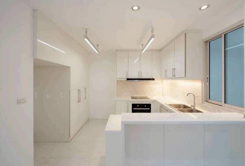 For Sale - WPDD-061 ทาวน์โฮม 3 ชั้น สุขุมวิท 15, Bangkok