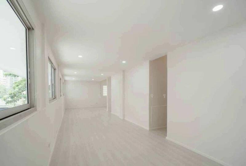 For Sale - WPDD-061 ทาวน์โฮม 3 ชั้น สุขุมวิท 15, Bangkok