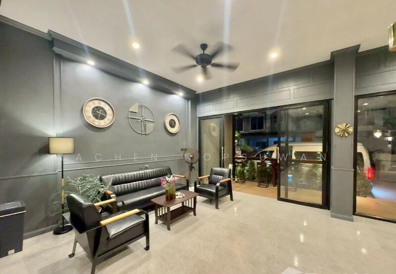 sale! Prime location hotel in Patong, Phuket. 17 bedrooms, 18 bathrooms. Selling price: 35 million, Phuket, Patong, Kathu, Phuket, 10+ Bedrooms, 120 sqm, Villa For Sale, by Rachen Nopsuwan, 500141983 - DDproperty.com