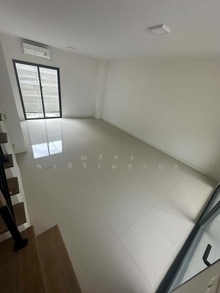 บ้านกลางเมือง (สุขุมวิท-อ่อนนุช), กรุงเทพ, ประเวศ, ประเวศ, กรุงเทพ, 142 ตร.ม., ตึกแถว-อาคารพาณิชย์ ขาย, โดย ณภัทร พรสิริเมธากุล, 500142010 - DDproperty.com