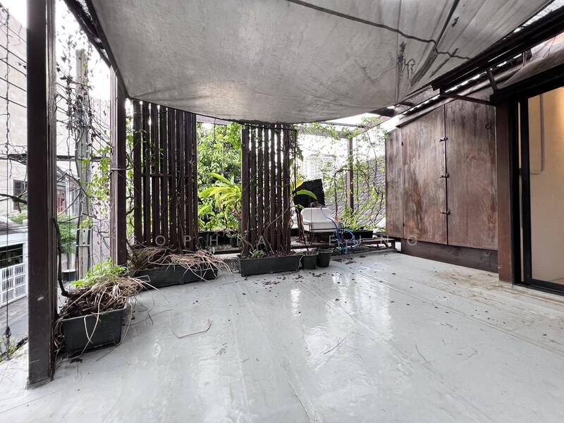 2-Story Townhouse for Rent Ekkamai Soi 12, Bangkok, Ekkamai Soi 12, Khlong Tan Nua, Watthana, Bangkok, 2 Bedrooms, 210 sqm, Townhouse For Rent, by Sophia Leung, 500142121 - DDproperty.com