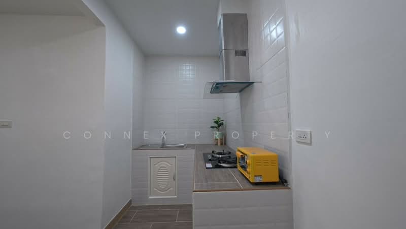 Worarakun House, along Khlong Song, Bangkok, Bang Chun, Khlong Sam Wa, Bangkok, 2 Bedrooms, 110 sqm, Townhouse For Sale, by Connex Property, 500142132 - DDproperty.com