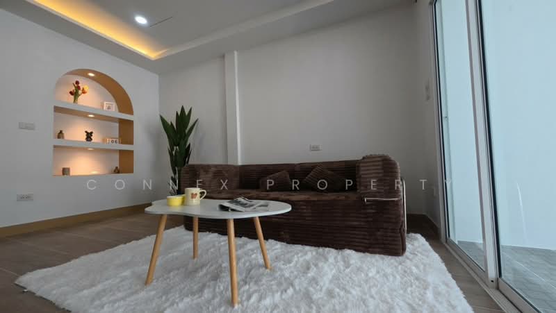 บ้านวรางกูล เลียบคลองสอง : Worarakun House, along Khlong Song, กรุงเทพ, บางชัน, คลองสามวา, กรุงเทพ, 110 ตร.ม., ทาวน์เฮ้าส์ ขาย, โดย Connex Property, 500142132 - DDproperty.com