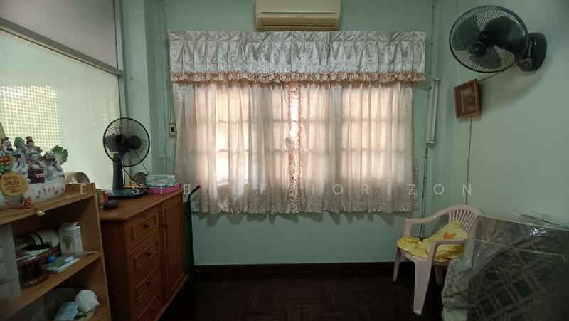 Baan Sri Pramot, Bangkok, Chong Nonsi, Yan Nawa, Bangkok, 4 Bedrooms, 300 sqm, Semi-Detached House (Twin House) For Sale, by Eastblue Horizon, 500142152 - DDproperty.com