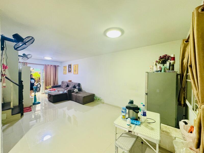 Nirun Vill 12 The Tree Hua Chiew U-Suvarnabhumi : นิรันดร์วิลล์ 12 เดอะทรี ม.หัวเฉียว-สุวรรณภูมิ, สมุทรปราการ, ถนนวัดศรีวารีน้อย, หนองปรือ, บางพลี, สมุทรปราการ, 100 ตร.ม., ทาวน์เฮ้าส์ ขาย, โดย The Best Property ฝ้าย, 500142155 - DDproperty.com