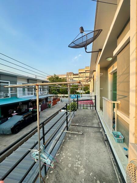 Nirun Vill 12 The Tree Hua Chiew U-Suvarnabhumi : นิรันดร์วิลล์ 12 เดอะทรี ม.หัวเฉียว-สุวรรณภูมิ, สมุทรปราการ, ถนนวัดศรีวารีน้อย, หนองปรือ, บางพลี, สมุทรปราการ, 100 ตร.ม., ทาวน์เฮ้าส์ ขาย, โดย The Best Property ฝ้าย, 500142155 - DDproperty.com