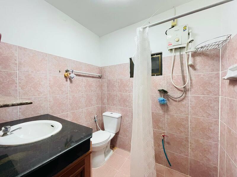 House 2 Bedrooms for sale East Pattaya, Chon Buri (Pattaya), Bang Lamung, Bang Lamung (Pattaya), Chon Buri (Pattaya), 2 Bedrooms, 300 sqm, Single Detached House For Sale, by PLC Real Estate, 500142207 - DDproperty.com