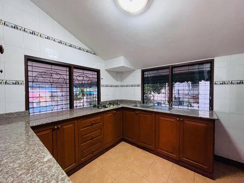 House 2 Bedrooms for sale East Pattaya, Chon Buri (Pattaya), Bang Lamung, Bang Lamung (Pattaya), Chon Buri (Pattaya), 2 Bedrooms, 300 sqm, Single Detached House For Sale, by PLC Real Estate, 500142207 - DDproperty.com