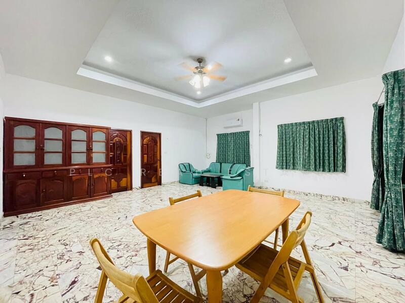 House 2 Bedrooms for sale East Pattaya, Chon Buri (Pattaya), Bang Lamung, Bang Lamung (Pattaya), Chon Buri (Pattaya), 2 Bedrooms, 300 sqm, Single Detached House For Sale, by PLC Real Estate, 500142207 - DDproperty.com