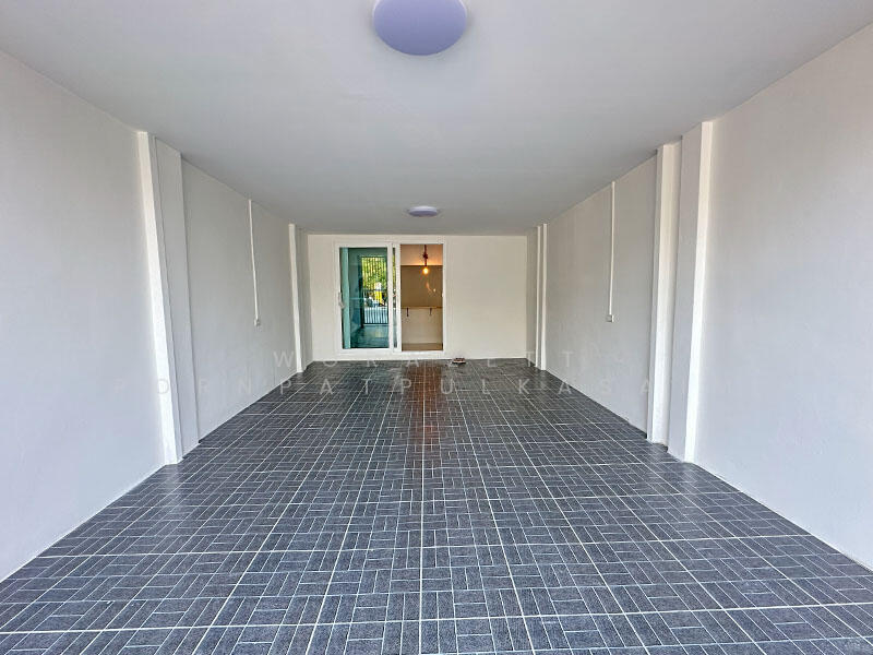 ขาย - P.K.Land & House Prachauthit 90 : พี.เค.แลนด์แอนด์เฮ้าส์ ประชาอุทิศ 90, สมุทรปราการ